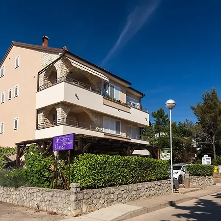 Mario Bed & Breakfast Krk Town